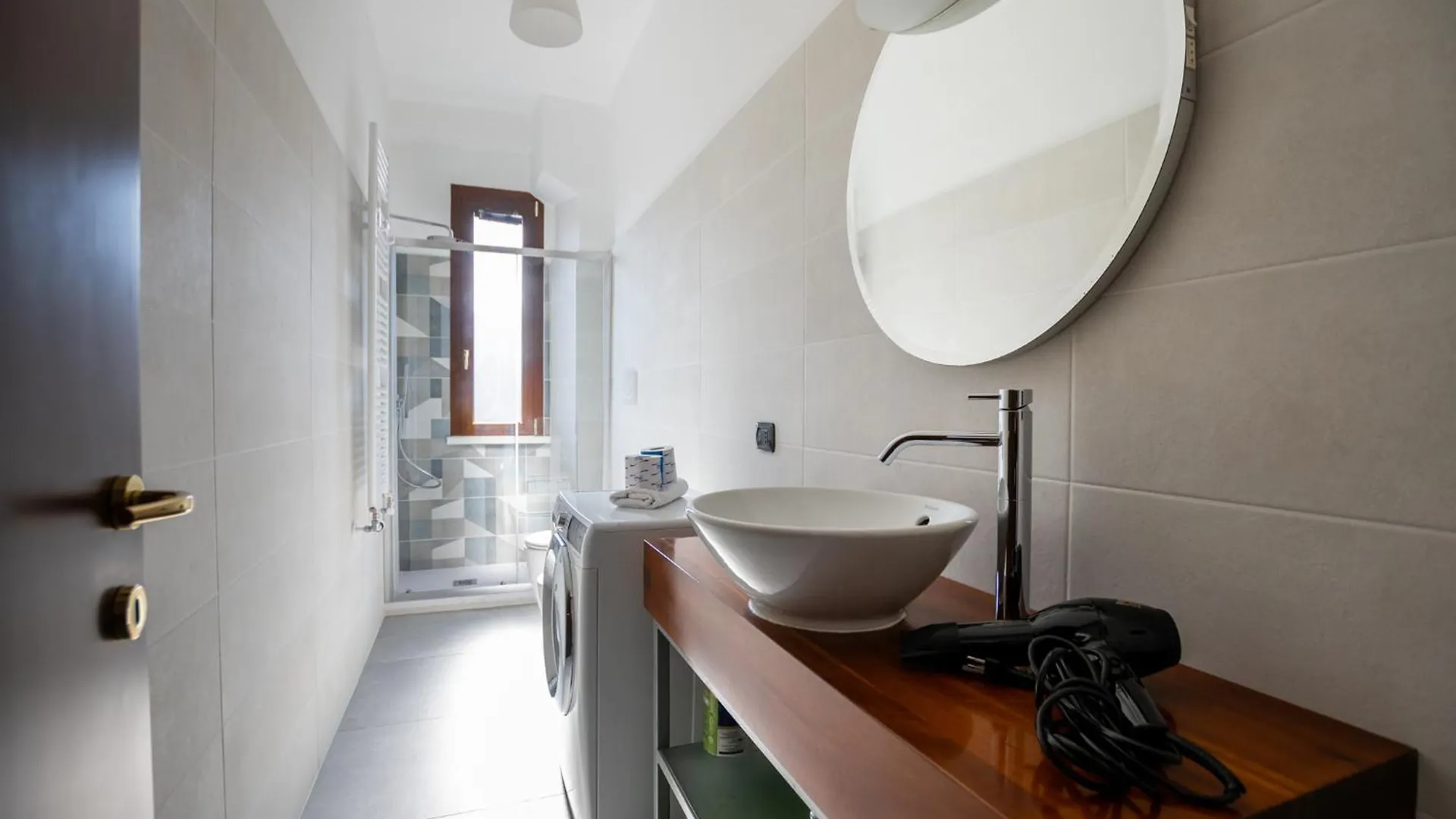 Cadibona 16 - Calvairate District Apartment Milan